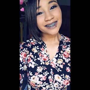 Meet your Posher, Briana